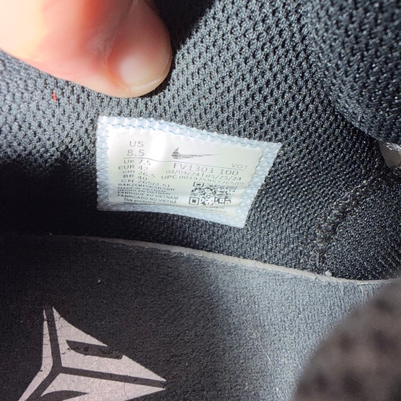 Nike White and Black ja morant - Picture 5 of 9